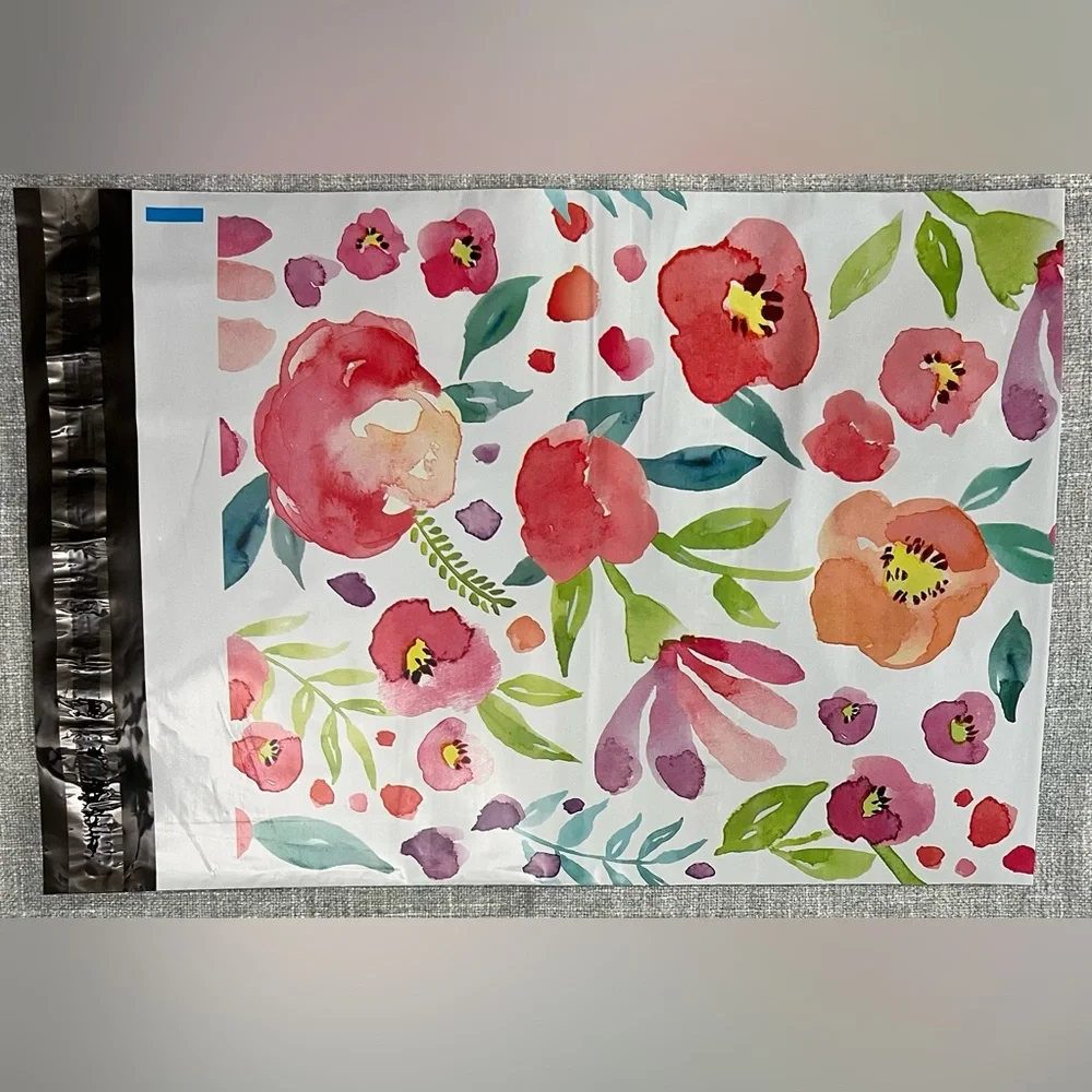 Floral & Teal Poly Mailers 10 each-20 total.Floral is 10”x13” Teal is 19”x 14.75